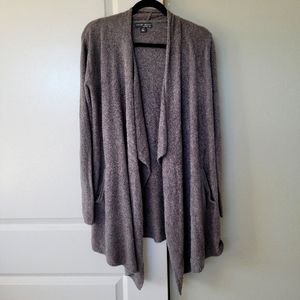 Barefoot Dreams size s/m grey cardigan